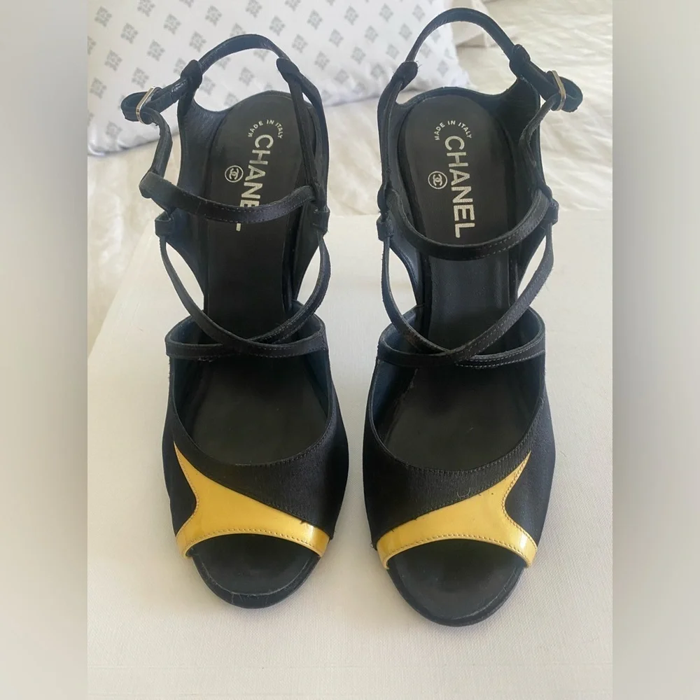 Authentic CHANEL Pearl Heel Strappy Sandals - Black & Yellow - Size 41